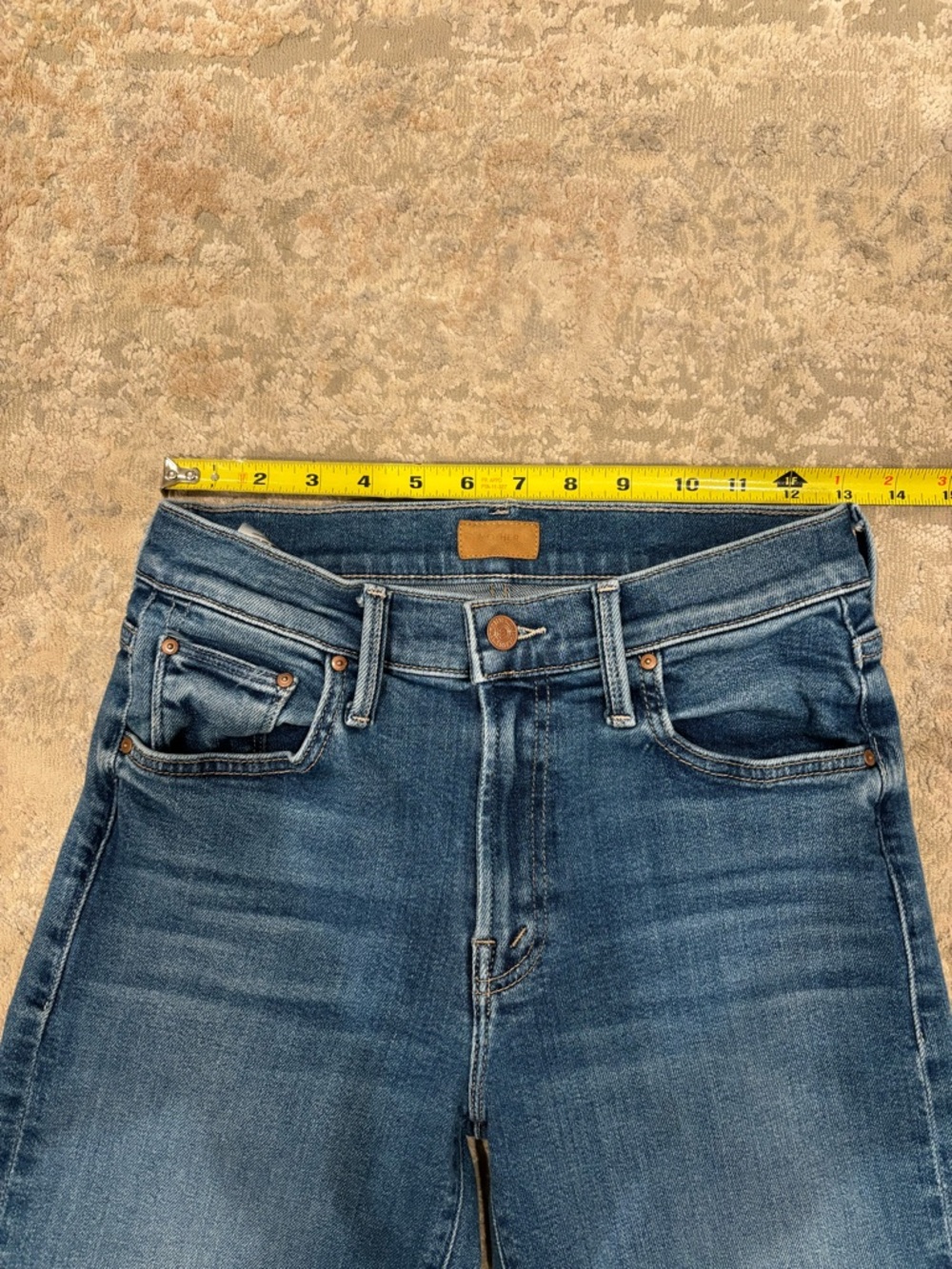 MOTHER Mid Rise Rambler Zip Ankle Fray size 26 - Picture 7 of 7